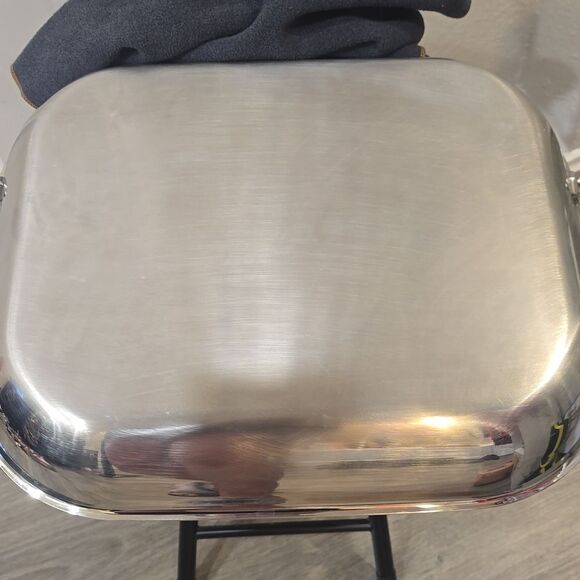 All-Clad D3 Stainless Steel Large Flared Roaster No Rack - Picture 7 of 9